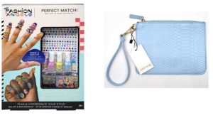 Perfect Match Nail Art & Rings w/Wristlet